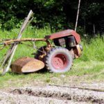 Tagliare l'erba con il motocoltivatore: barra, trincia e tosaerba