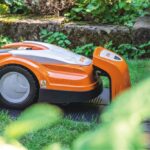 Domotica in giardino: Robot rasaerba e app